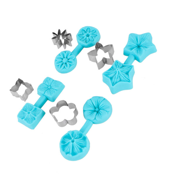 4 Sets Fondant Chocolate Mold Silicone Baking Mold Utensils Kitchen Supplies with Cutter